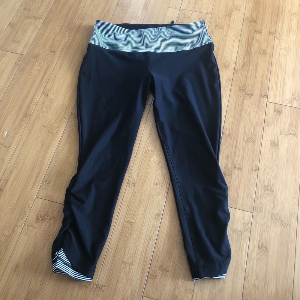Training crop leggings